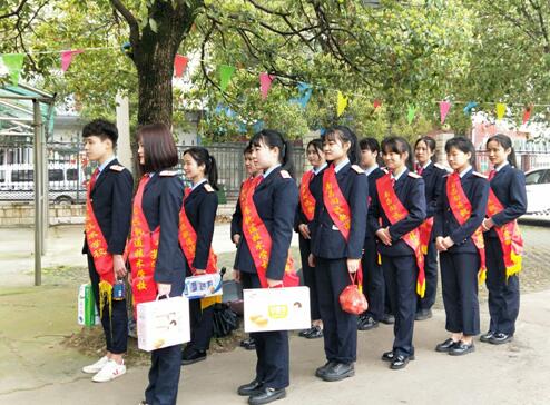 學(xué)雷鋒 共筑美麗幸福家園—南昌向遠(yuǎn)軌道技術(shù)學(xué)校團(tuán)委組織學(xué)習(xí)雷鋒精神系列活動（二）