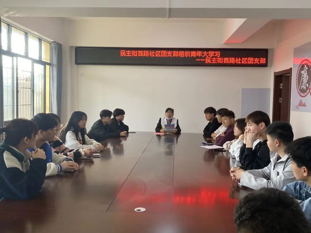 南昌向遠(yuǎn)軌道技術(shù)學(xué)校（向塘校區(qū)）開展學(xué)雷鋒志愿活動