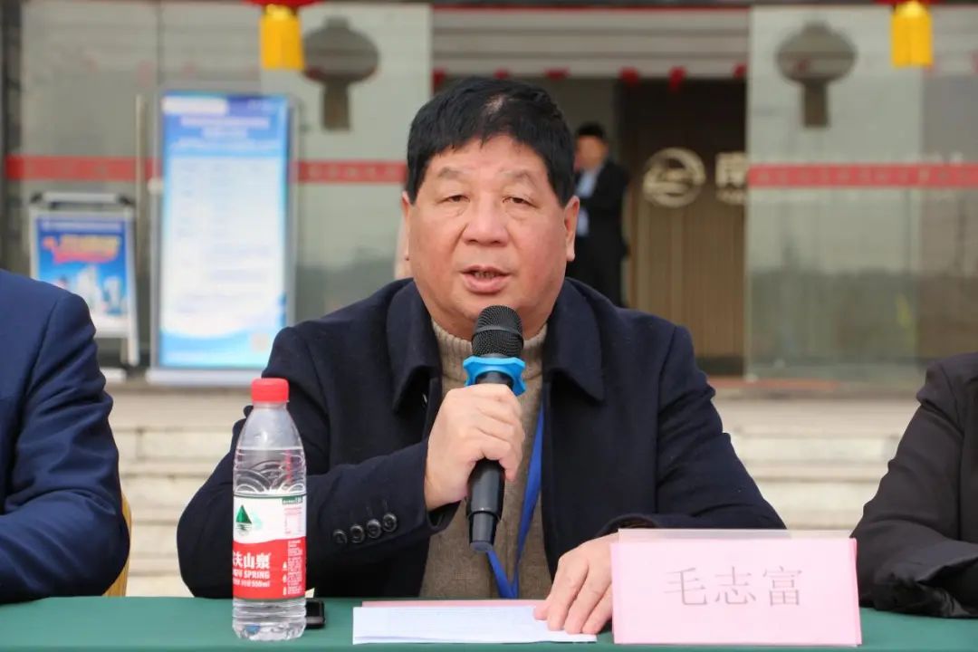 南昌向遠軌道技術(shù)學(xué)校隆重舉行2022年春季新生素質(zhì)拓展成果展示暨表彰大會