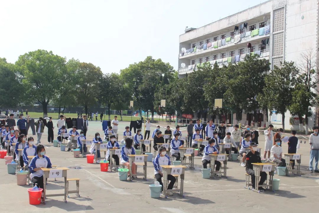 南昌向遠(yuǎn)軌道技術(shù)學(xué)校(向塘校區(qū))“三項全能”內(nèi)務(wù)技能大賽圓滿落幕