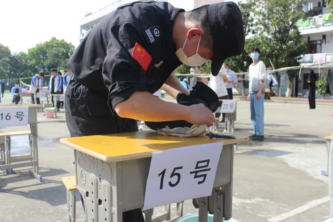 南昌向遠(yuǎn)軌道技術(shù)學(xué)校(向塘校區(qū))“三項全能”內(nèi)務(wù)技能大賽圓滿落幕