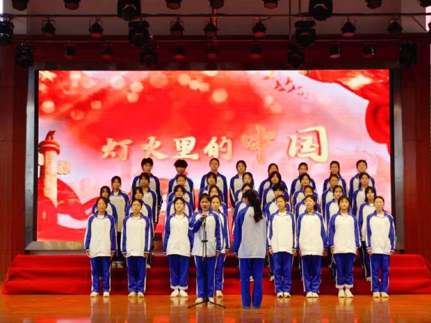 南昌向遠(yuǎn)軌道技術(shù)學(xué)校開(kāi)展“慶祝建團(tuán)百年，唱響青春贊歌”大合唱比賽