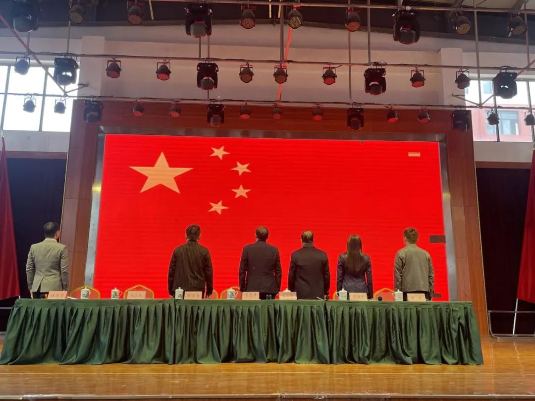 南昌向遠軌道技術學校紀念“一二·九”愛國運動暨新團員入團宣誓儀式