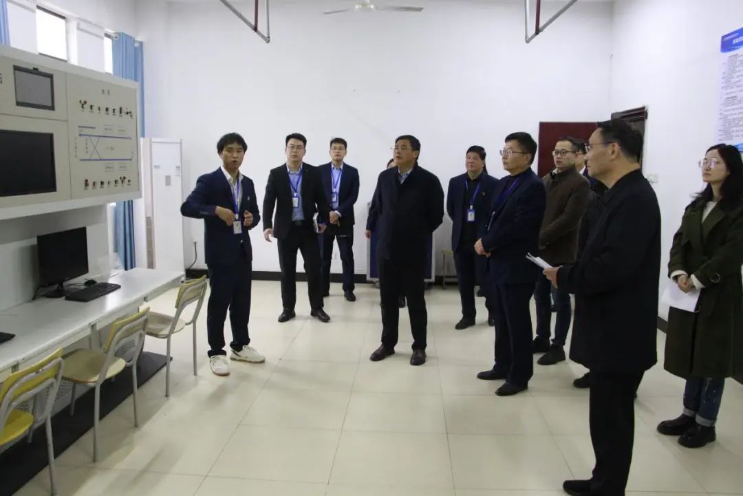 南昌市教育局辦學(xué)水平評(píng)估檢查組一行來(lái)我校開展2022年年檢工作