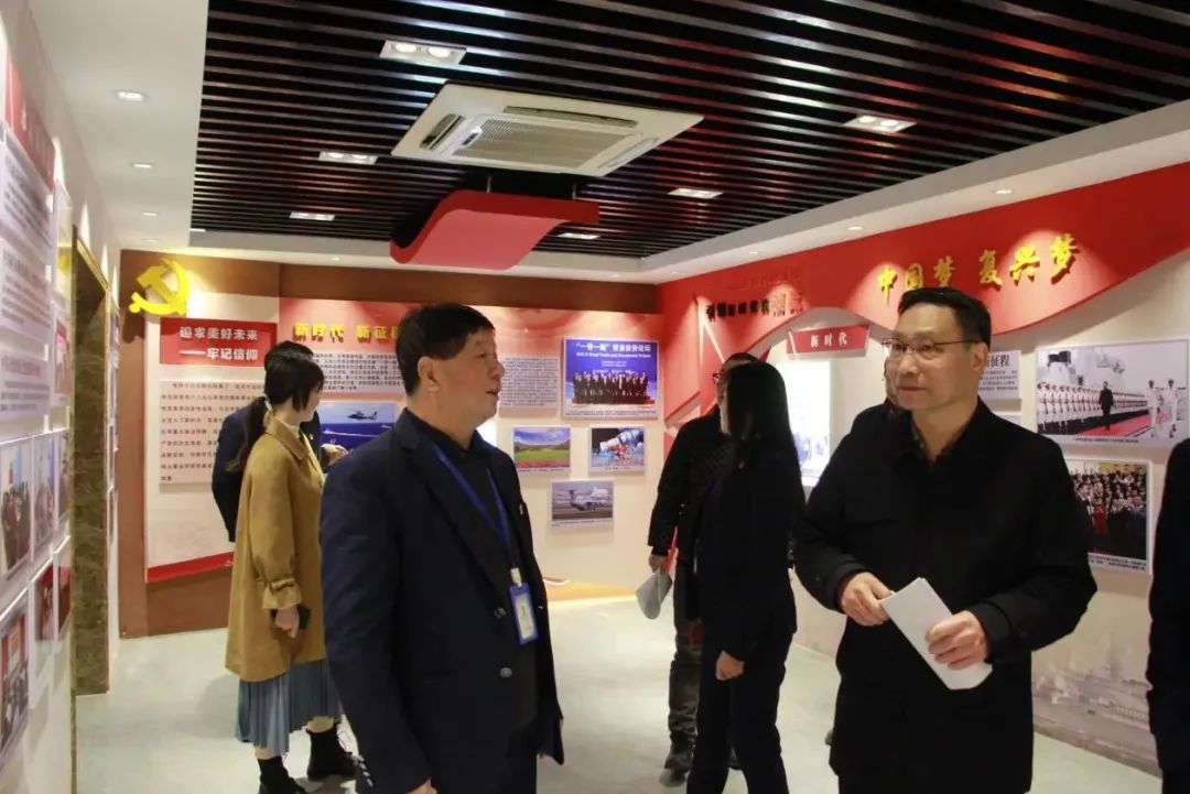 南昌市教育局辦學(xué)水平評(píng)估檢查組一行來(lái)我校開展2022年年檢工作