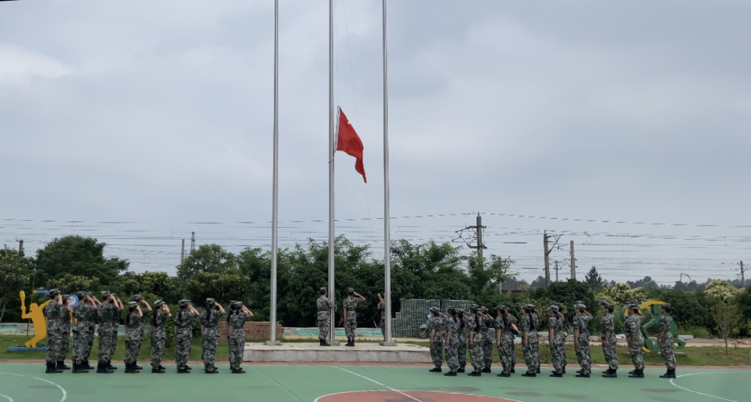 南昌向遠(yuǎn)軌道技術(shù)學(xué)校第五屆校園文化節(jié)圓滿(mǎn)閉幕
