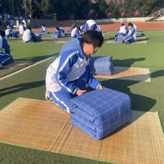 南昌向遠軌道技術(shù)學校開展學生行為養(yǎng)成教育主題活動