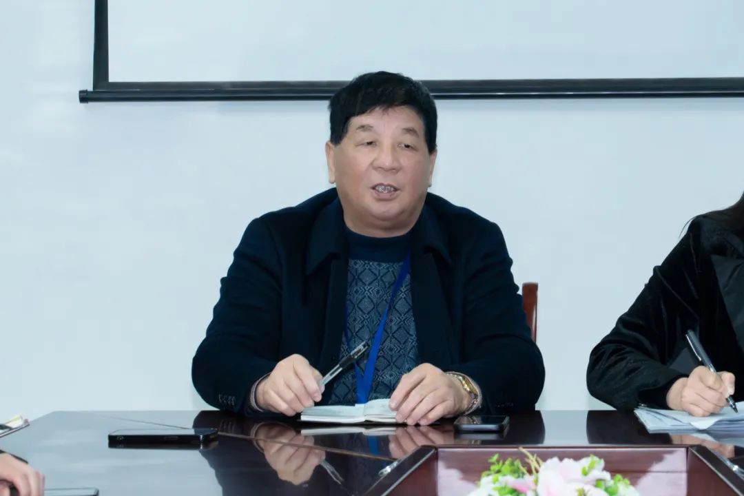南昌向遠(yuǎn)軌道技術(shù)學(xué)校黨支部召開(kāi)2023年度主題教育專題組織生活會(huì)和開(kāi)展民主評(píng)議黨員