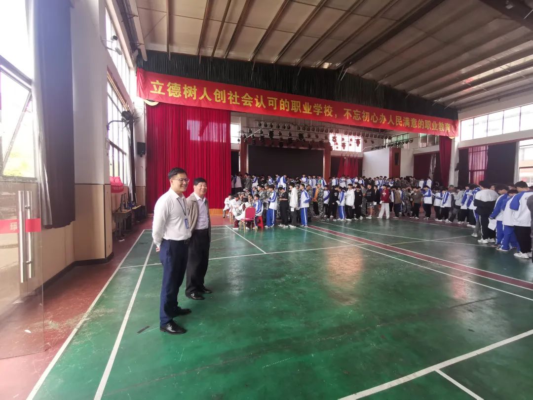南昌向遠軌道技術學校開展學生視力健康檢測活動