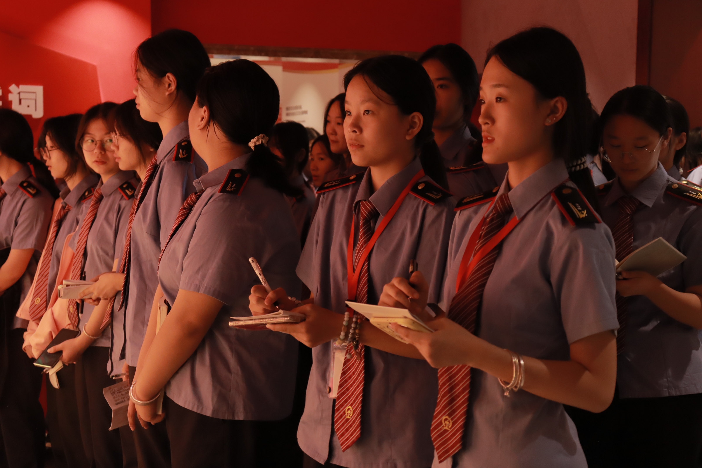 南昌向遠(yuǎn)軌道技術(shù)學(xué)校思政育人用好用活學(xué)校黨史館，做好紅色基因傳承人
