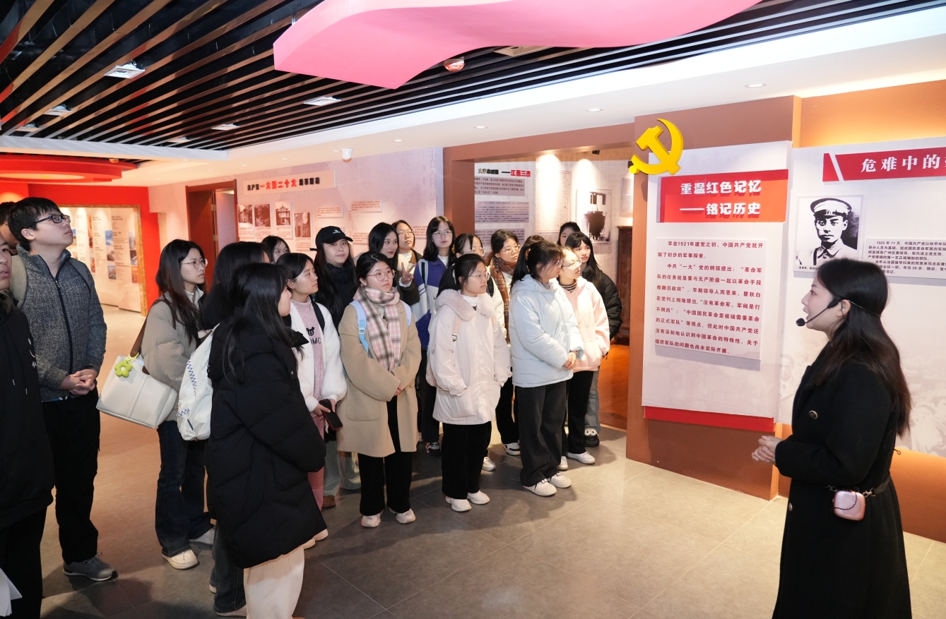南昌師范學(xué)院見習(xí)活動(dòng)在南昌向遠(yuǎn)軌道技術(shù)學(xué)校圓滿舉行