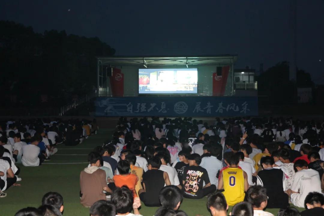 感受傳統(tǒng)文化，弘揚(yáng)愛國(guó)精神 南昌向遠(yuǎn)軌道技術(shù)學(xué)校開展端午節(jié)系列活動(dòng)