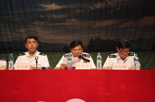 南昌向遠軌道學(xué)校2015屆秋季新生開學(xué)典禮暨中秋國慶晚會