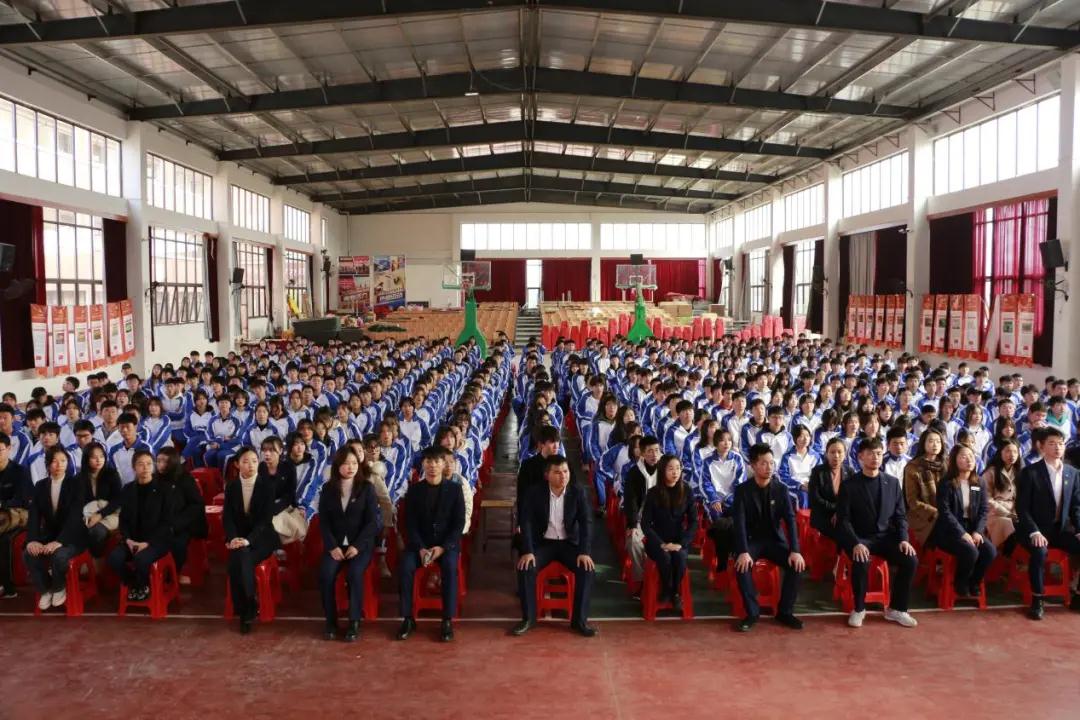 南昌向遠軌道技術學校2021學年“立德樹人、五育并舉”系列活動表彰大會隆重召開