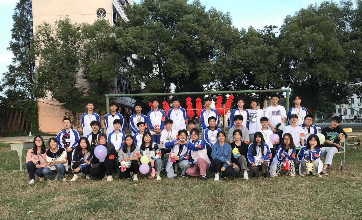 南昌向遠軌道技術學校向塘校區(qū)開展中秋主題活動