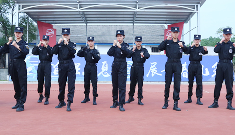 南昌向遠(yuǎn)軌道技術(shù)學(xué)校半軍事化管理