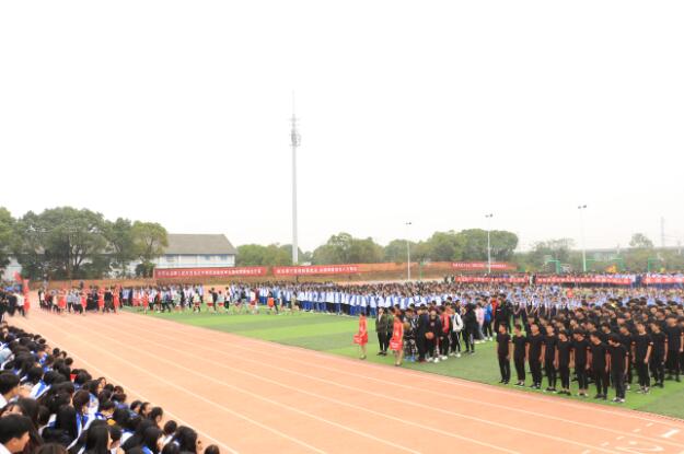 南昌鐵路學校第九屆南昌地區(qū)中等職業(yè)院校學生籃球聯(lián)賽
