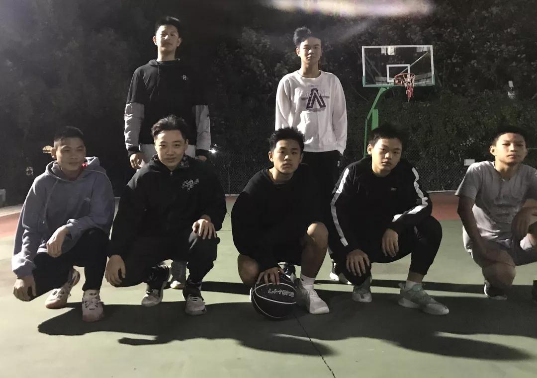 南昌向遠軌道技術(shù)學(xué)校2021級“新生杯”籃球賽圓滿落幕！