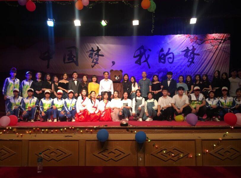 南昌向遠(yuǎn)鐵路學(xué)校聚沙成塔，積水成淵---愛的教育，傳播正能量！
