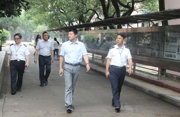 全國(guó)知名教育專家翁孝川、余國(guó)良教授來(lái)?？疾煺{(diào)研