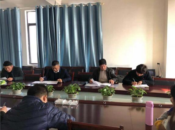 南昌向遠軌道技術學校黨支部召開“不忘初心、牢記使命”專題組織生活會