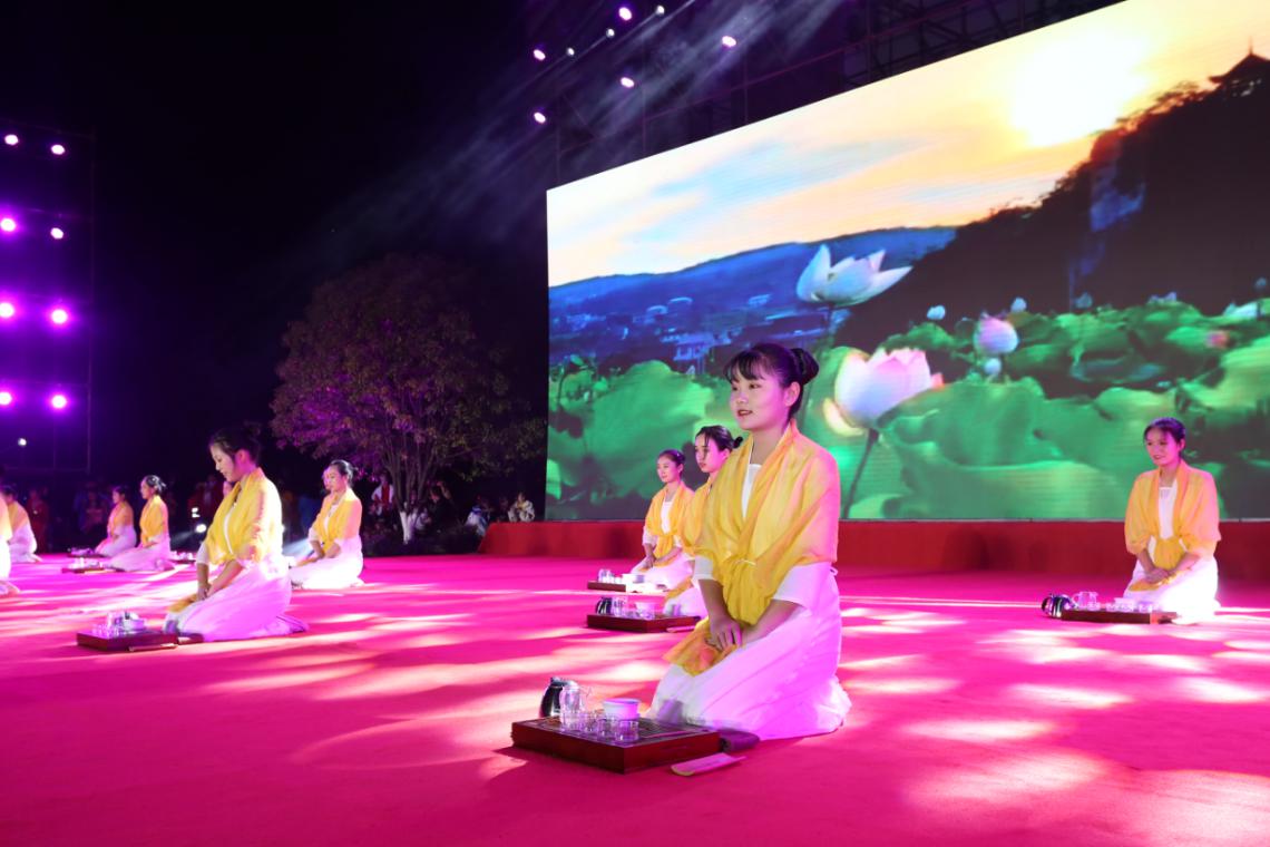 不忘初心砥礪行,同心共筑強校夢—南昌向遠軌道技術(shù)學(xué)校舉辦十周年慶典活動