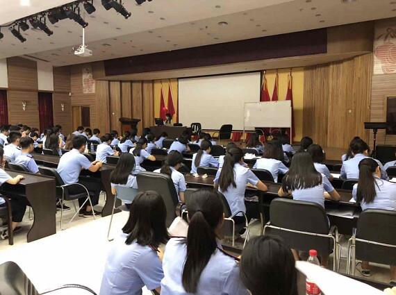 南昌向遠軌道技術(shù)學校2018廣鐵集團暑假專業(yè)社會實習活動