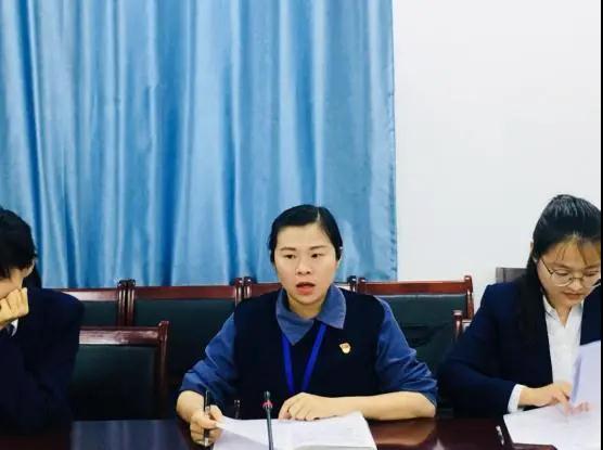 南昌向遠軌道技術(shù)學校黨支部召開接收預備黨員大會